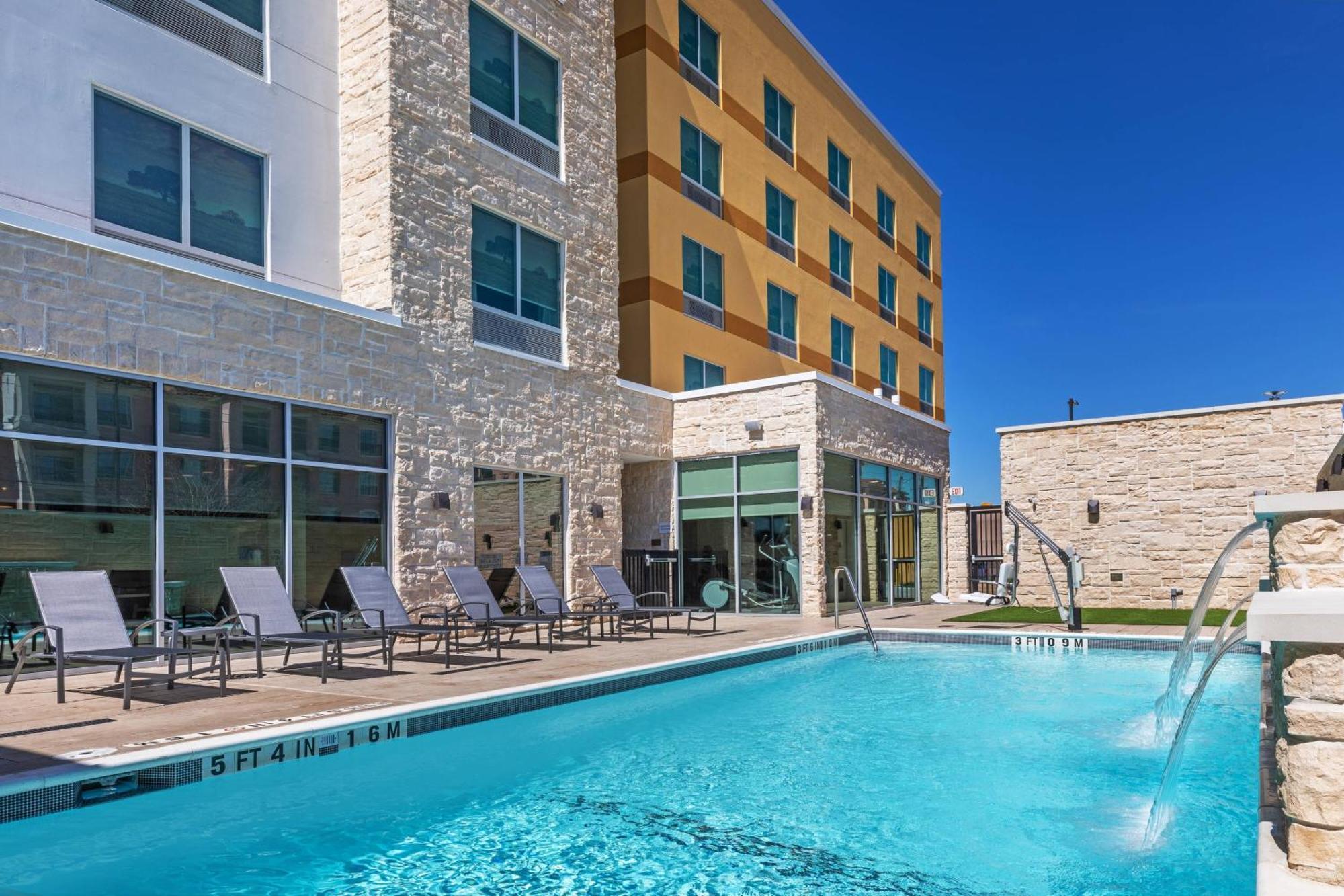 Fairfield Inn & Suites Houston Memorial City Area Exterior photo