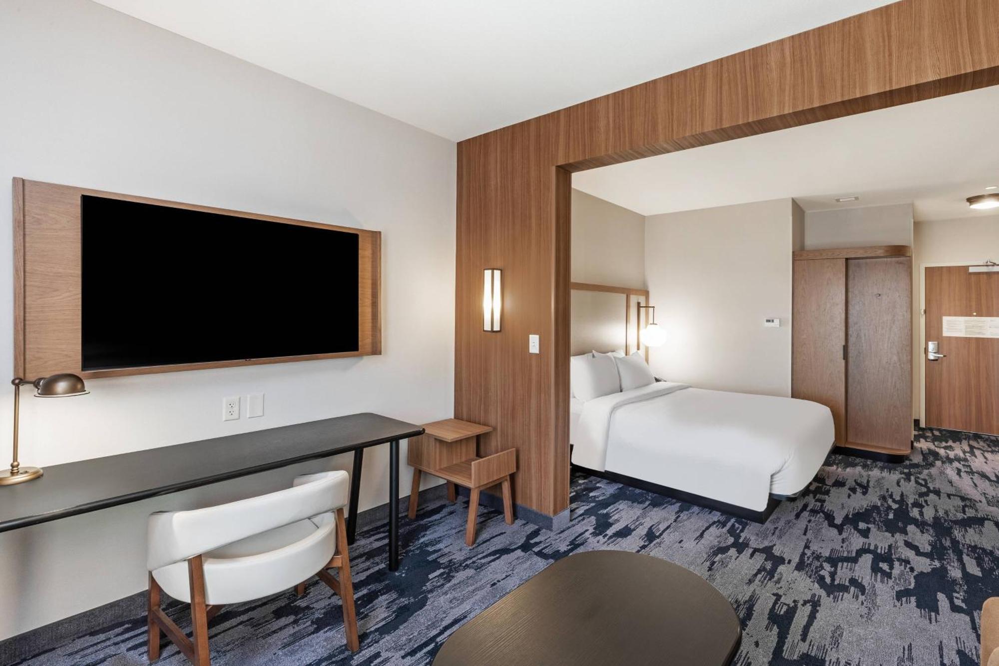 Fairfield Inn & Suites Houston Memorial City Area Exterior photo